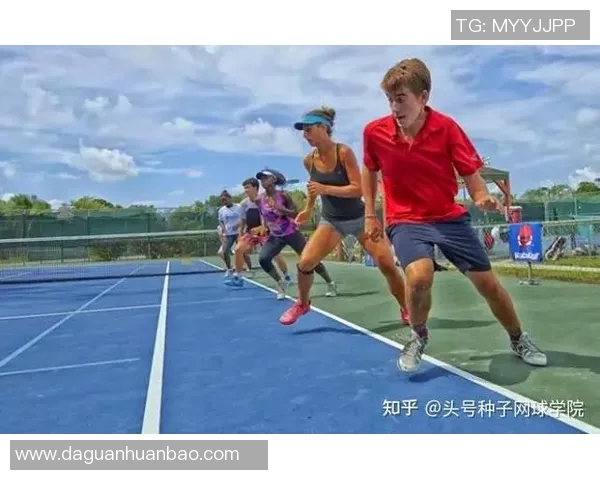 网球爱好者必看：提升技术与增强体能的全方位训练指南
